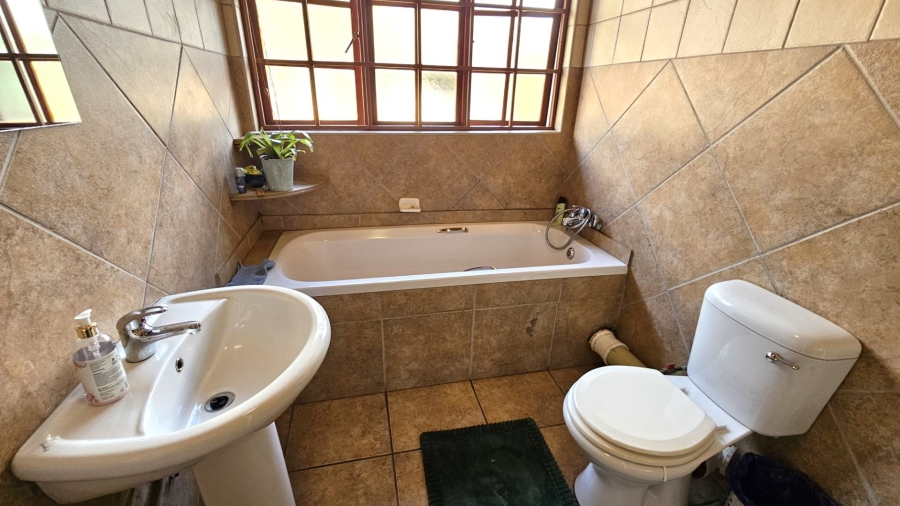 3 Bedroom Property for Sale in Melodie North West